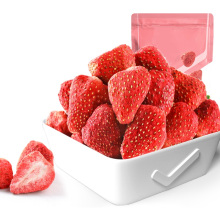 2021 Best Selling Frozen Fruit Strawberry Freeze Dry Fruit in Retail packaging Freeze Dried Strawberries Without Sugar 20g/bag